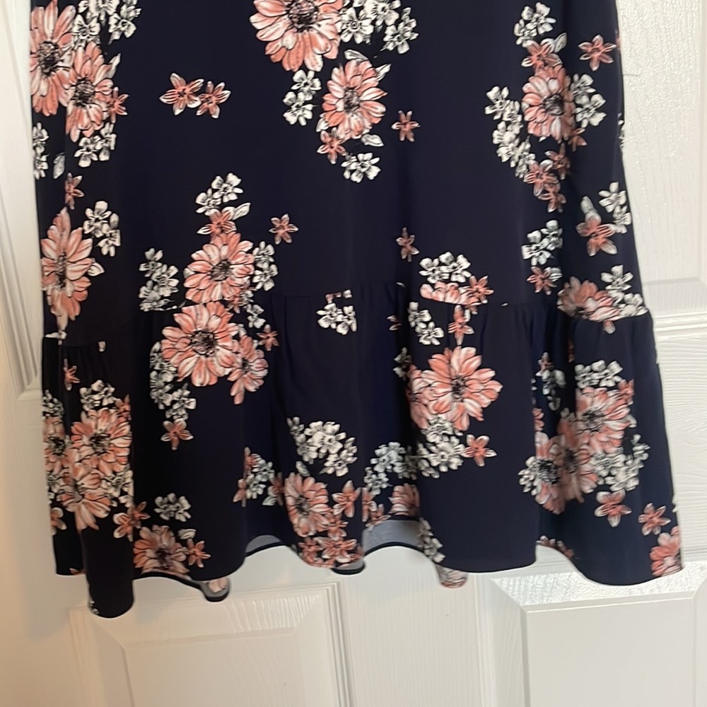 Cupcakes and Cashmere tie neck ruffle sleeve dress - Picture 7 of 13